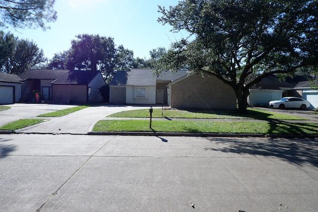 Building Photo - 930 Mesa Terrace Dr