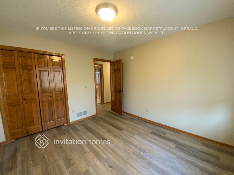 Building Photo - 14371 Raven St NW