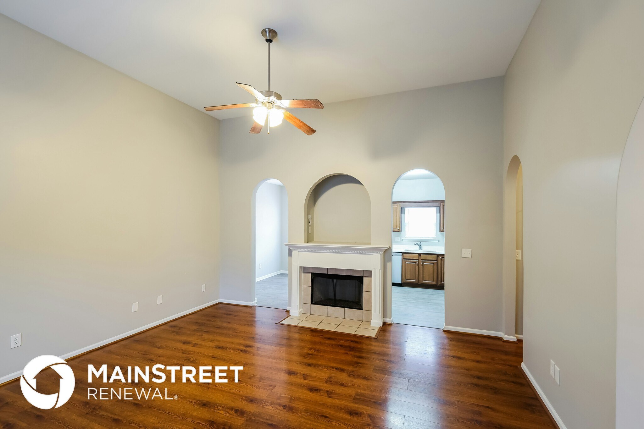 Building Photo - 12879 Woodland Park Cir