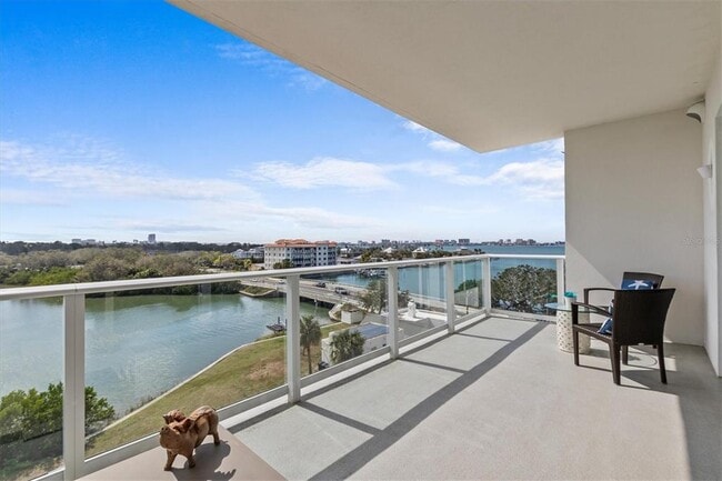 Building Photo - 1020 Sunset Point Rd