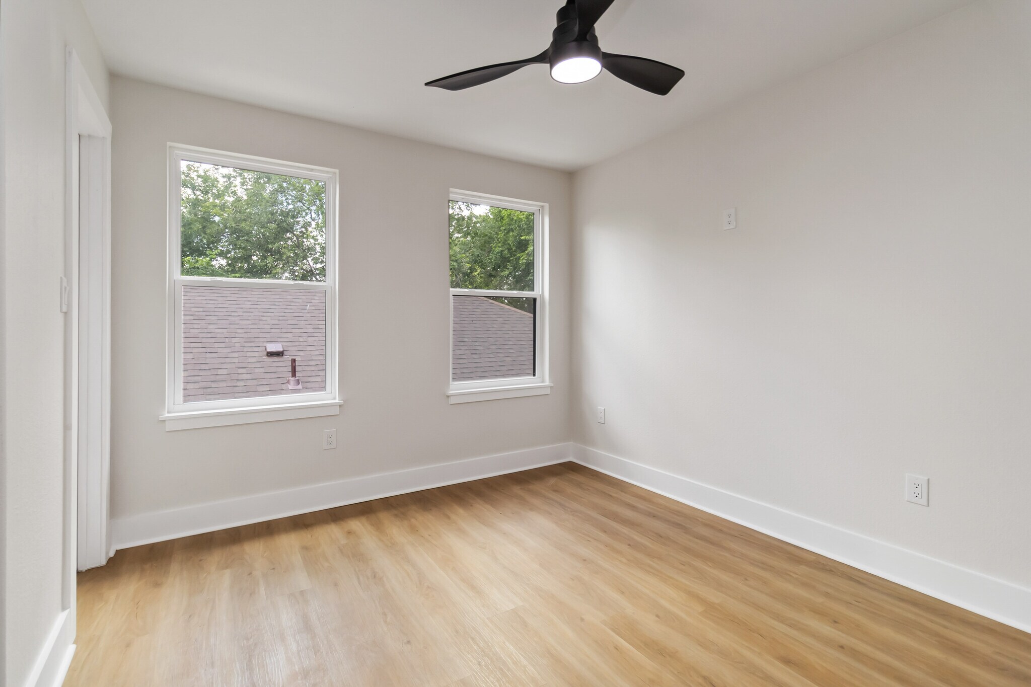 Building Photo - 237 Carle Ave