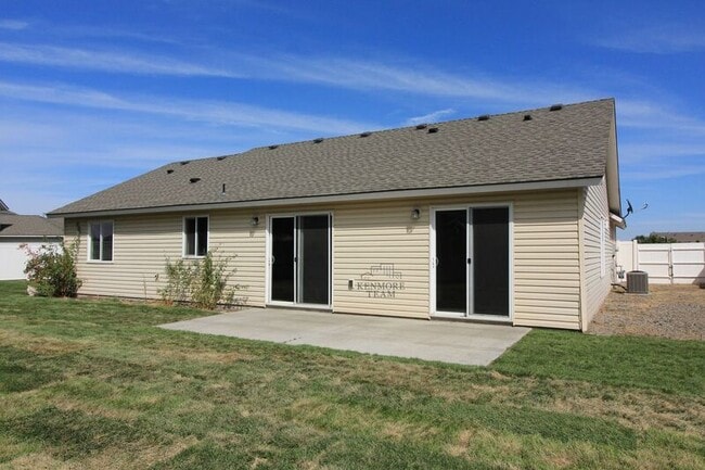 Building Photo - 4608 Yucatan Ct