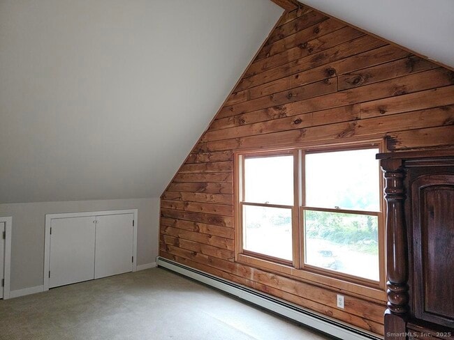 Building Photo - 698 Leetes Island Rd