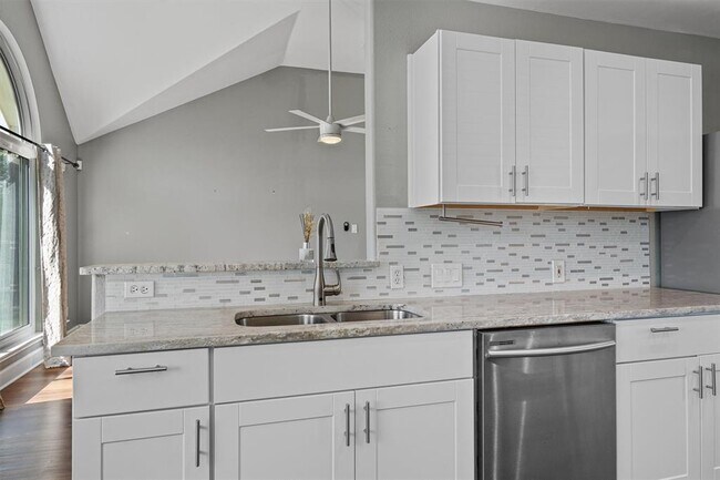 Building Photo - 1554 Lorson Loop