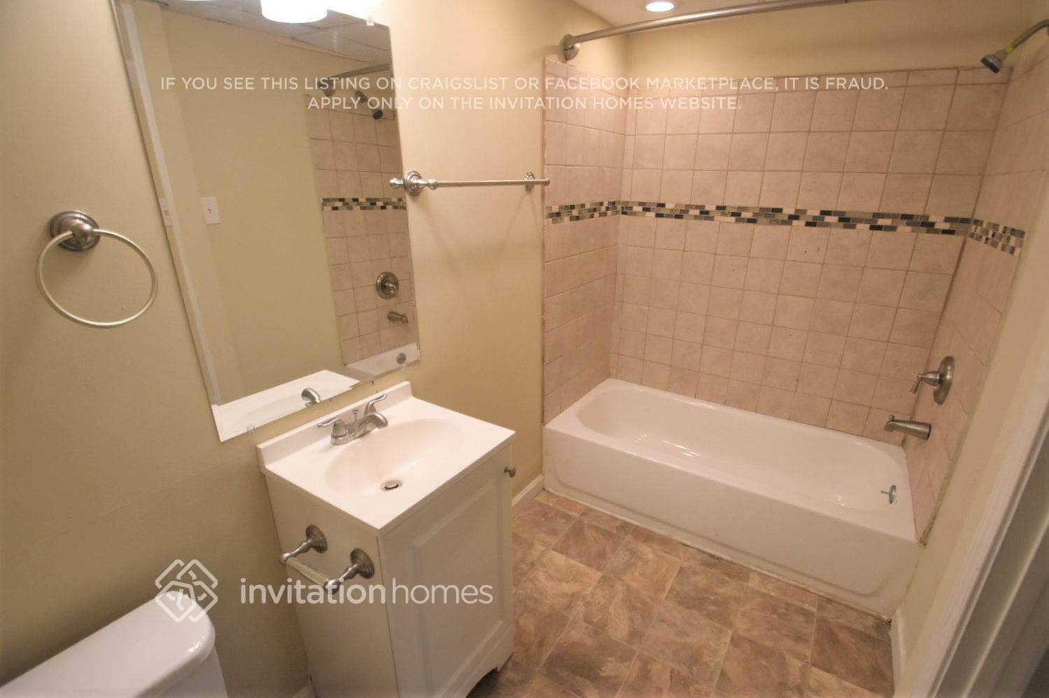 Building Photo - 4360 Riverlake Way