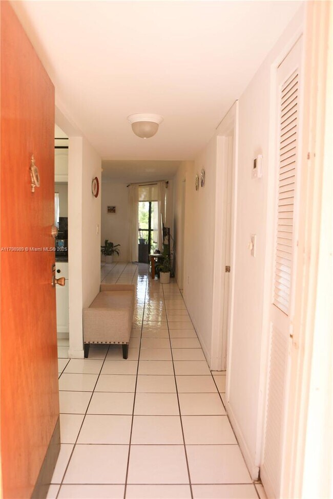 Building Photo - 55 Ocean Ln Dr