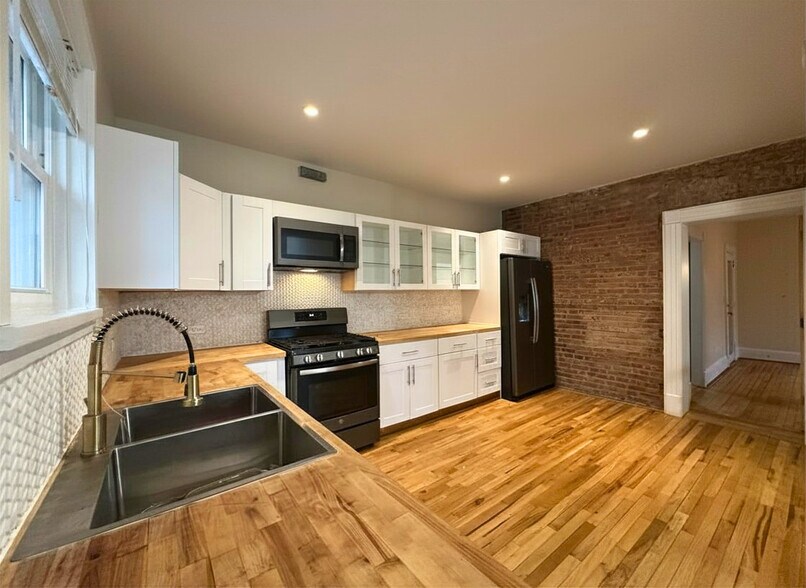 Building Photo - 75 Overlook Pl