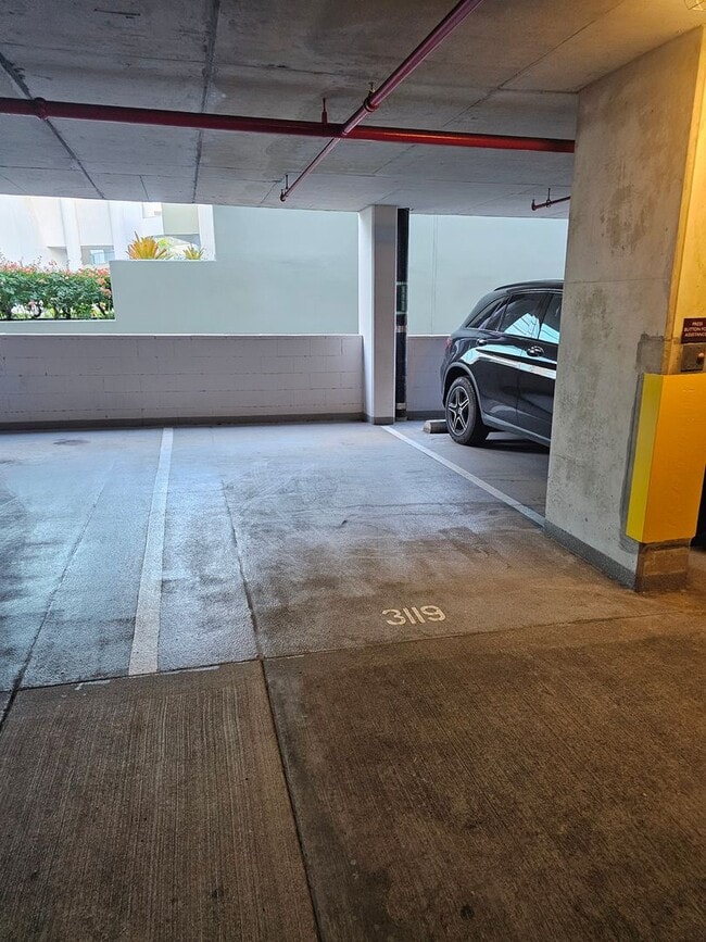 Building Photo - High Rise. Ocean Views. Washer. Dryer (RRLLC)