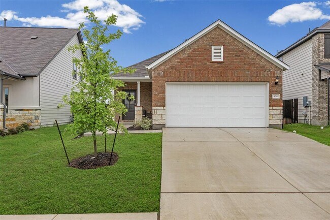 Building Photo - 858 Papaya Dr