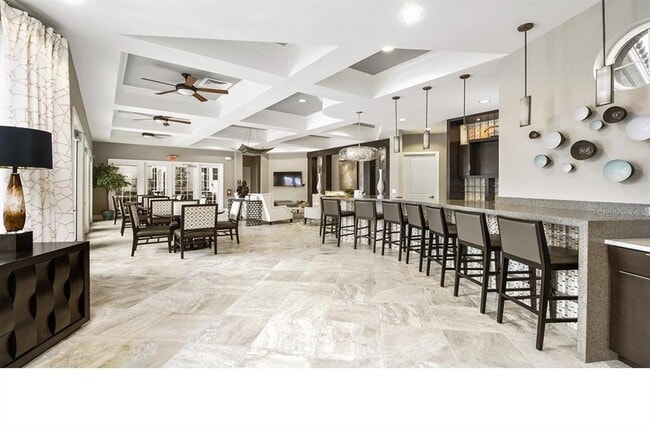 Building Photo - 1307 Oak Crest St