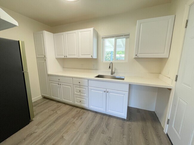 Building Photo - Fully Remodeled Single-Story 3-Bedroom Home in San Bernardino!