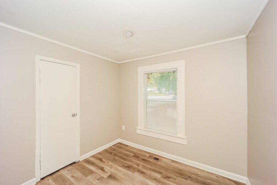 Building Photo - 6608 Dorian Dr