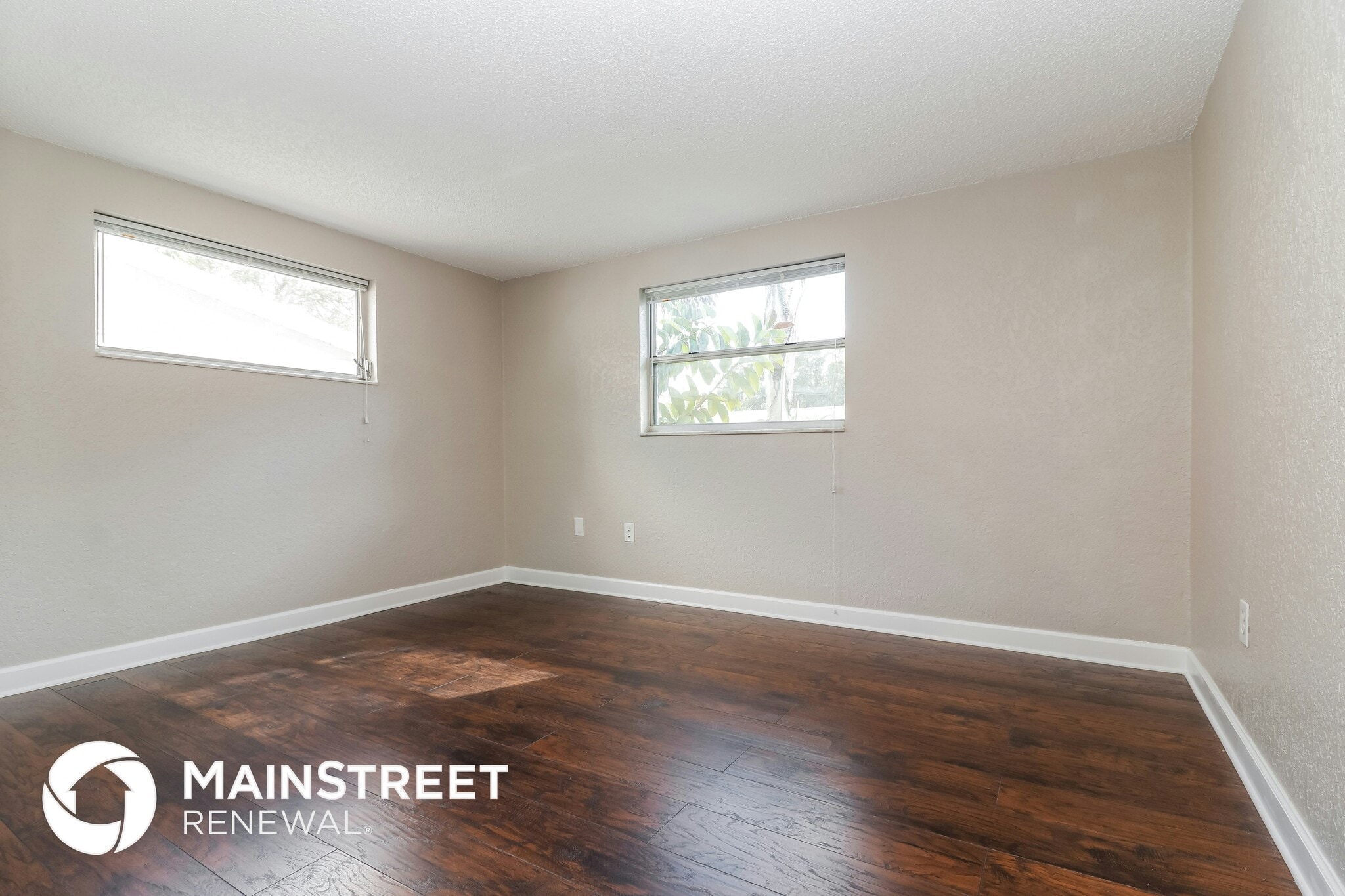 Building Photo - 4929 Amherst Ct