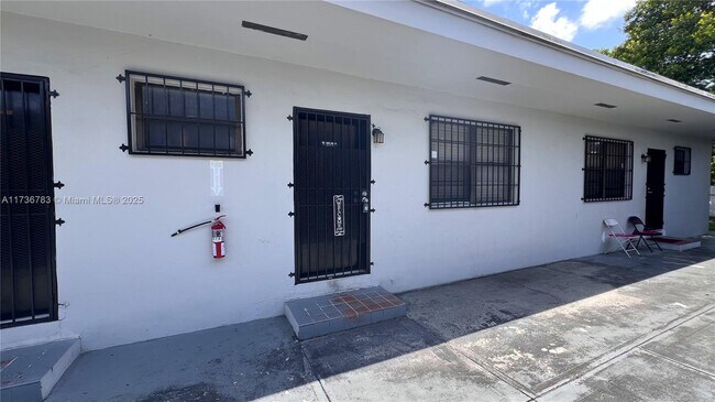 Building Photo - 3711 NW 24th Ave