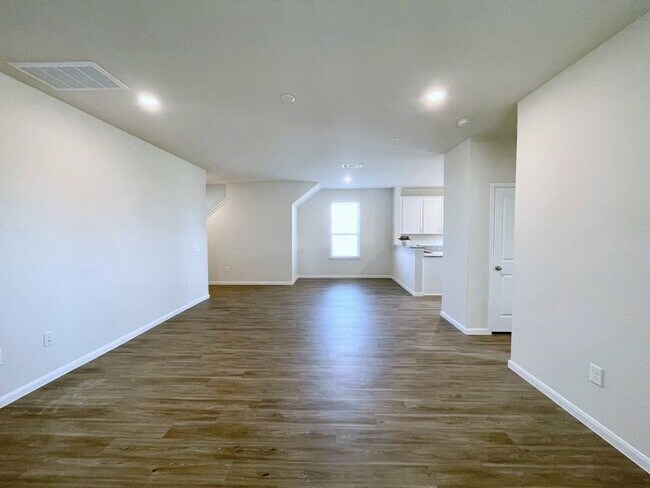 Building Photo - 16103 Kingfield Haven Dr