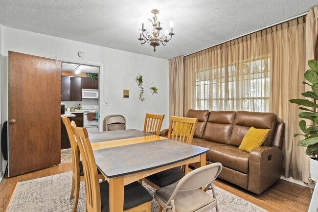 Building Photo - 204 Ruby Hubbard Way