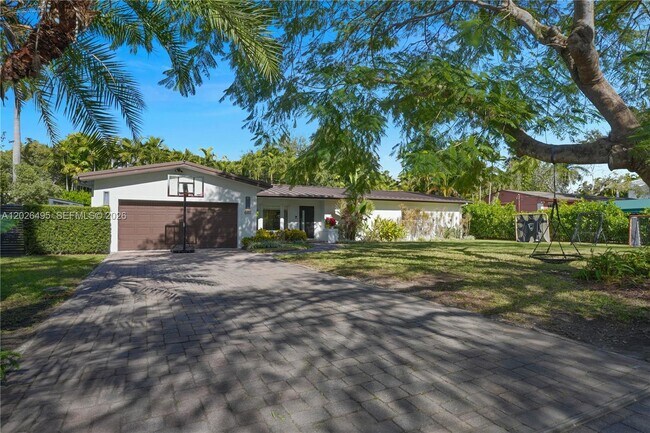 Building Photo - 6111 SW 86th St