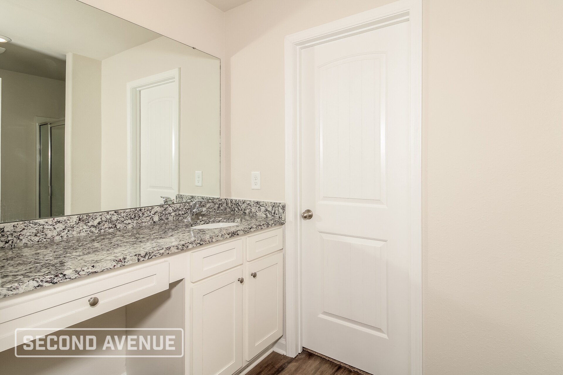 Building Photo - 411 Misty Knl Dr