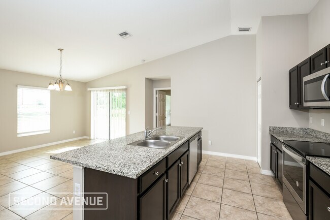 Building Photo - 1655 Painter St SE