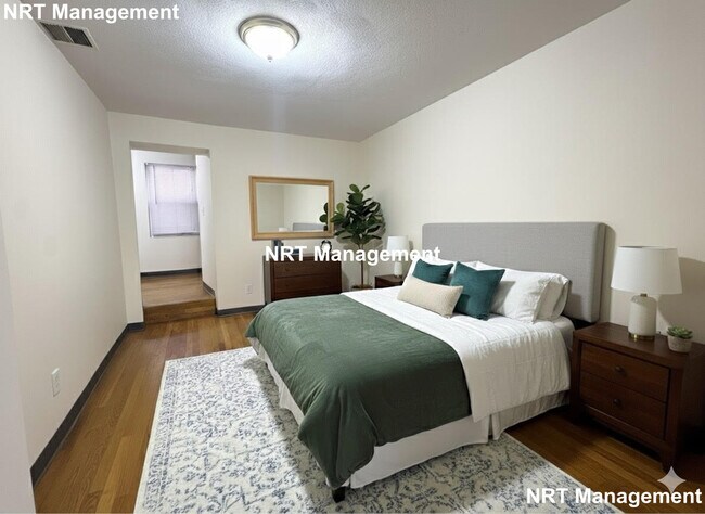 Building Photo - 838 Huntington Ave