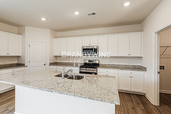 Building Photo - 1240 Arnhem Dr