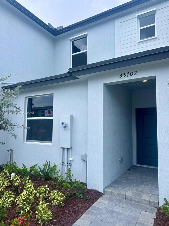 Building Photo - 35702 SW 178th Ct