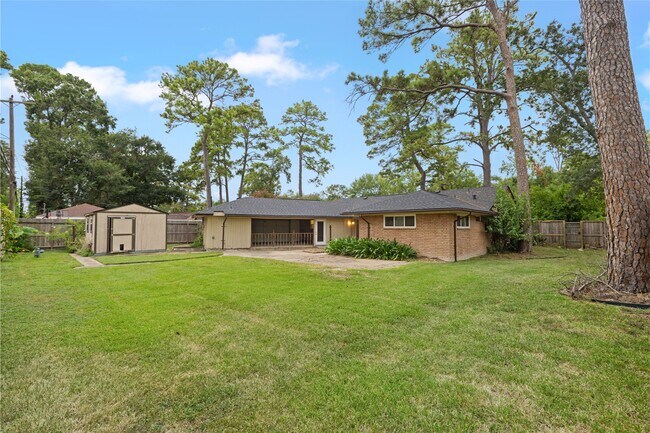 Building Photo - 10219 Chatterton Dr