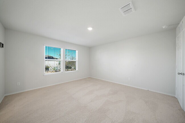 Building Photo - 13721 Crossbow Rdg