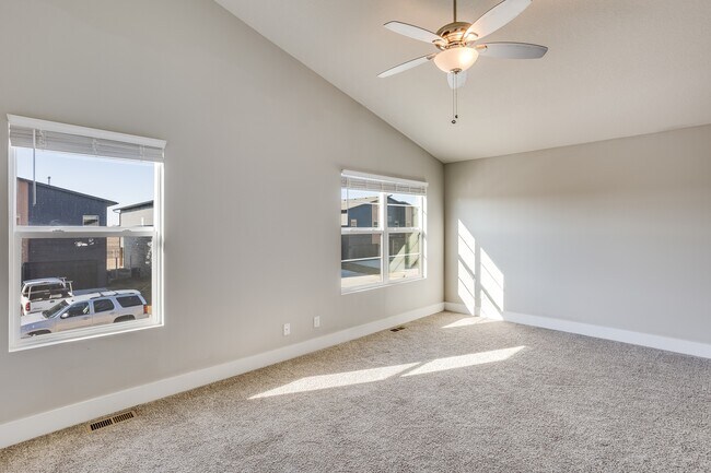 Building Photo - 8819 W Haylee St