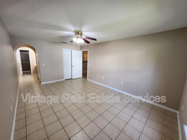 Building Photo - 13407 Copper Head Dr