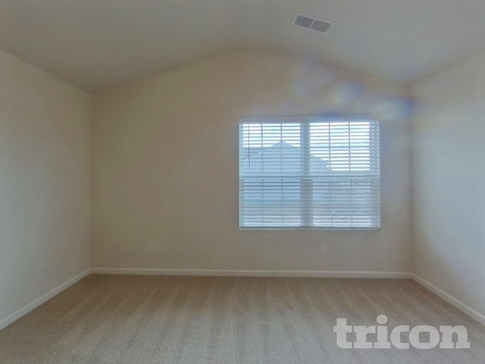 Building Photo - 2010 Southlea Dr