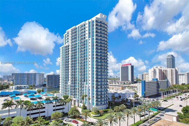 Building Photo - 1945 S Ocean Dr