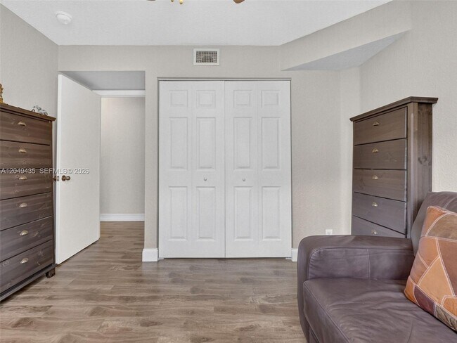 Building Photo - 2475 Cordoba Bend