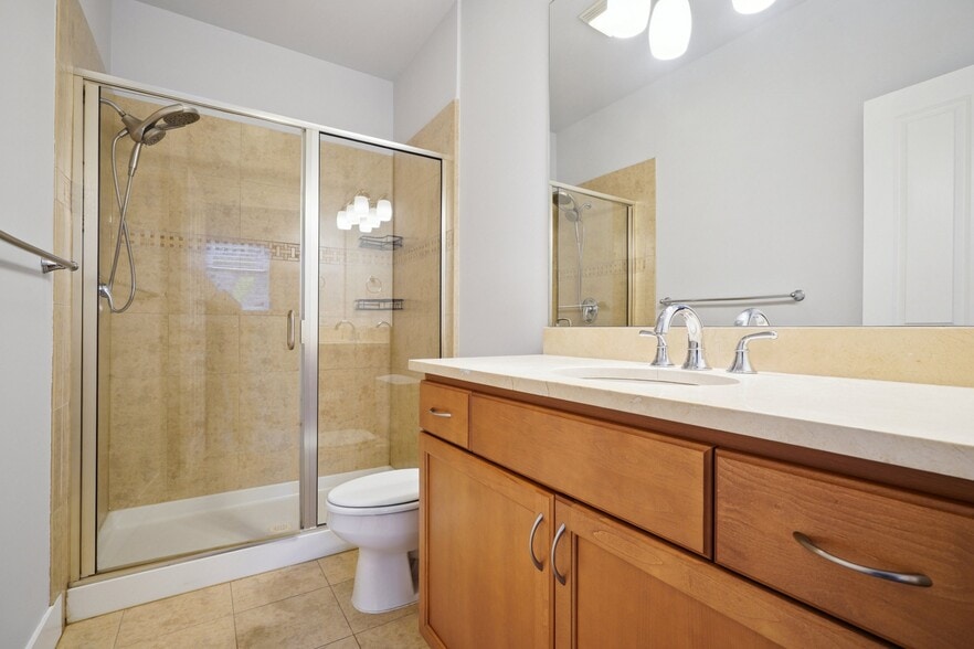 Building Photo - 5939 Delridge Way SW
