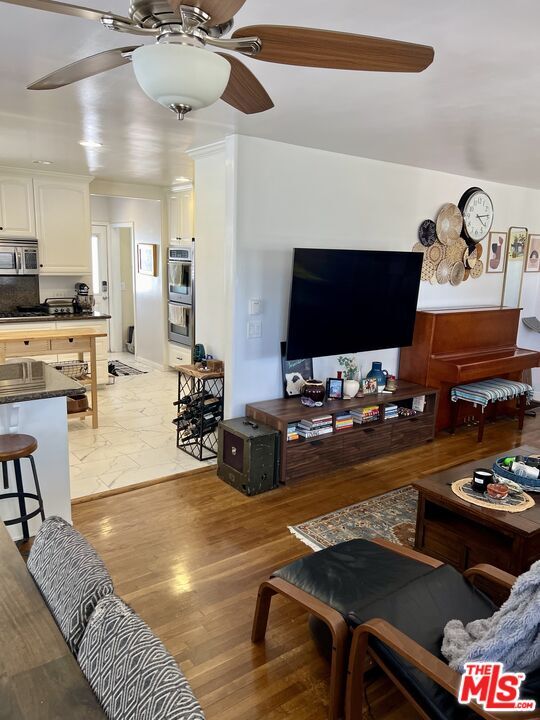 Building Photo - 8404 Newlin Ave