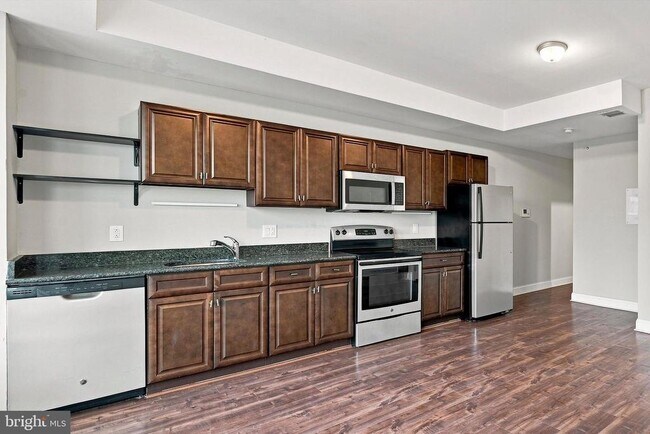 Building Photo - 1222 N 7th St