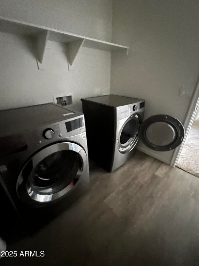 Building Photo - 1544 Demain Dr