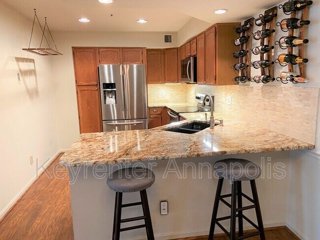 Building Photo - 2711 Summerview Way