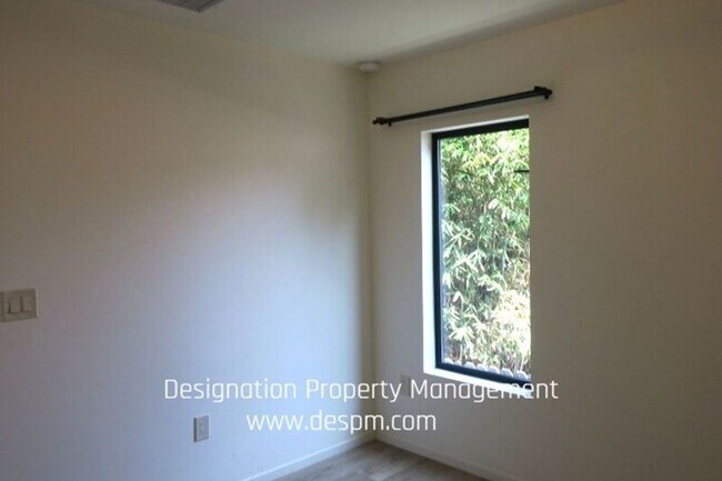 Building Photo - 3181 Verdugo Pl