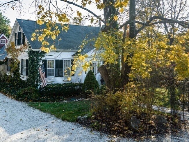 Building Photo - 415 Barlows Landing Rd