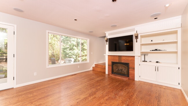 Building Photo - 23516 NE 22nd St