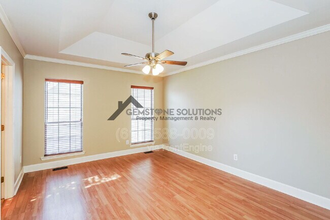 Building Photo - 306 Crooked Oak Ct