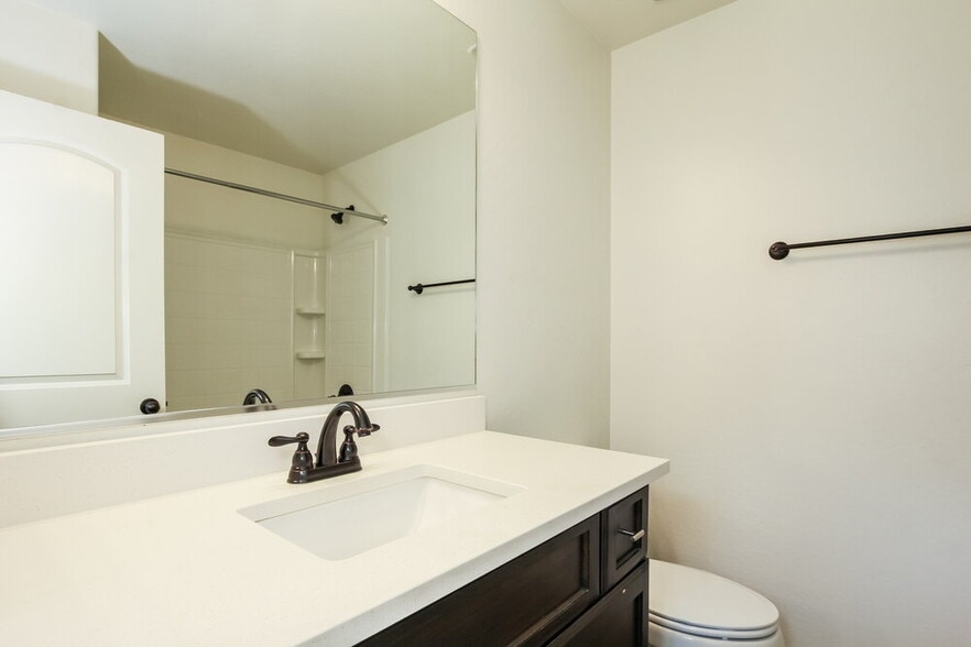 Building Photo - 17976 N 114th Ln