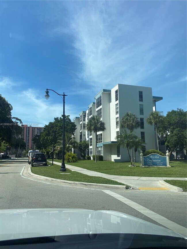 Building Photo - 17620 Atlantic Blvd