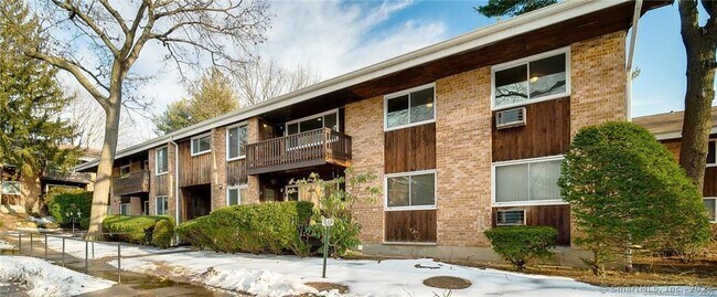 Primary Photo - 333 Vincelette St