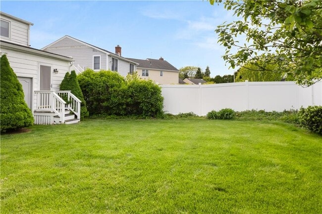 Building Photo - 24 Dunes Rd