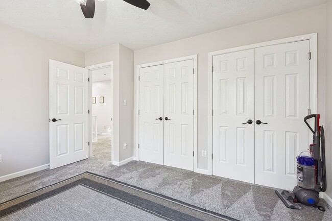 Building Photo - Move In Ready 4 Bedroom House in Yorktown!