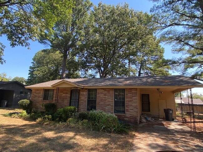 Building Photo - 1202 Oakdale St
