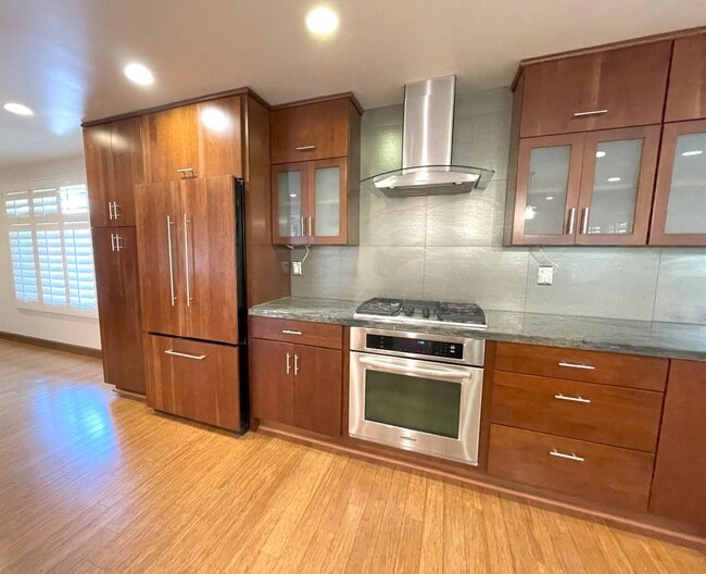 Building Photo - Contemporary East Manhattan Home