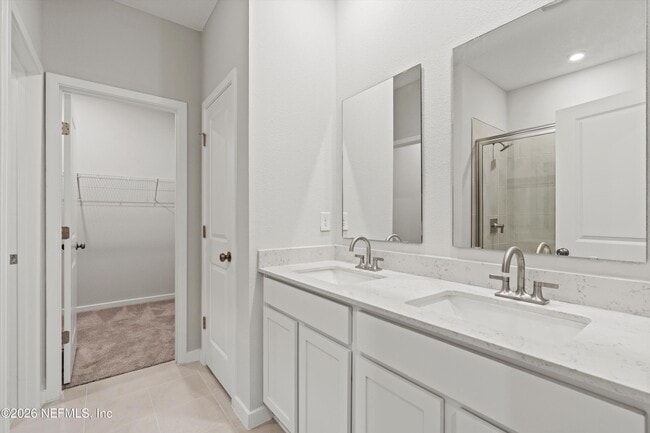 Building Photo - 14728 Macadamia Ln